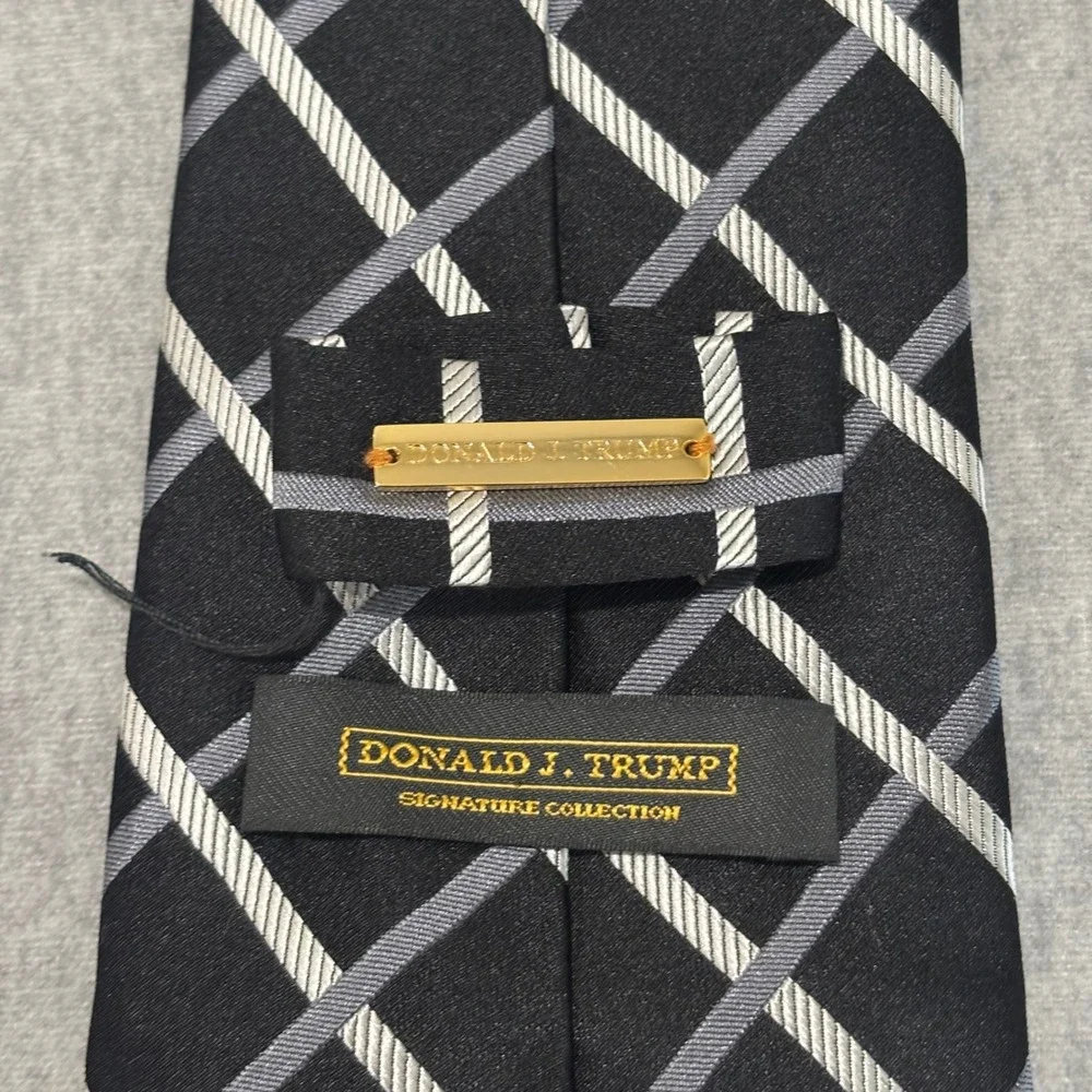 Donald J Trump Signature Collection Silk Tie Black White Grey Grid Pattern Mens